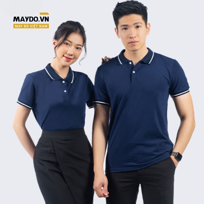 Áo thun đồng phục màu xanh navy đậm phối viền trắng (1) Áo thun đồng phục màu xanh navy đậm phối viền trắng (1)