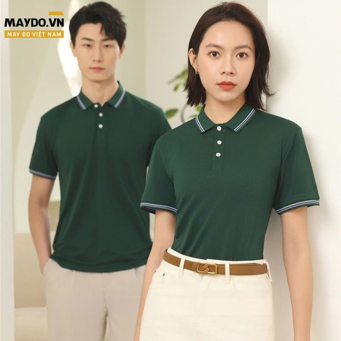 Áo thun đồng phục màu xanh rêu đậm phối viền trắng và tím nhạt